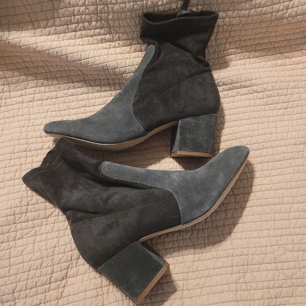 Splendid NWOB Pierre Charcoal Suede Ankle Boots Sz 8.5